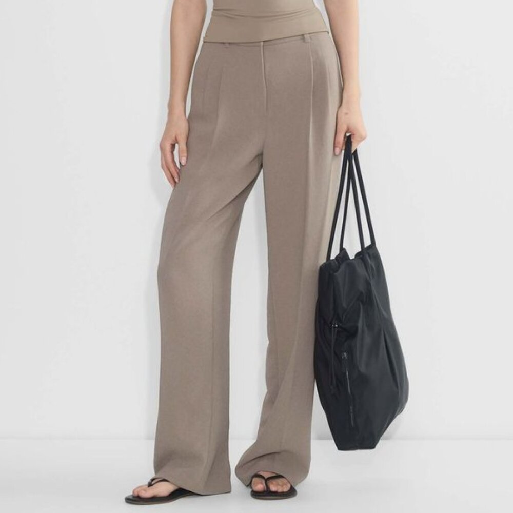 Aritzia The Effortless Pant Crepette Turner Taupe Size 12 Tall NWT